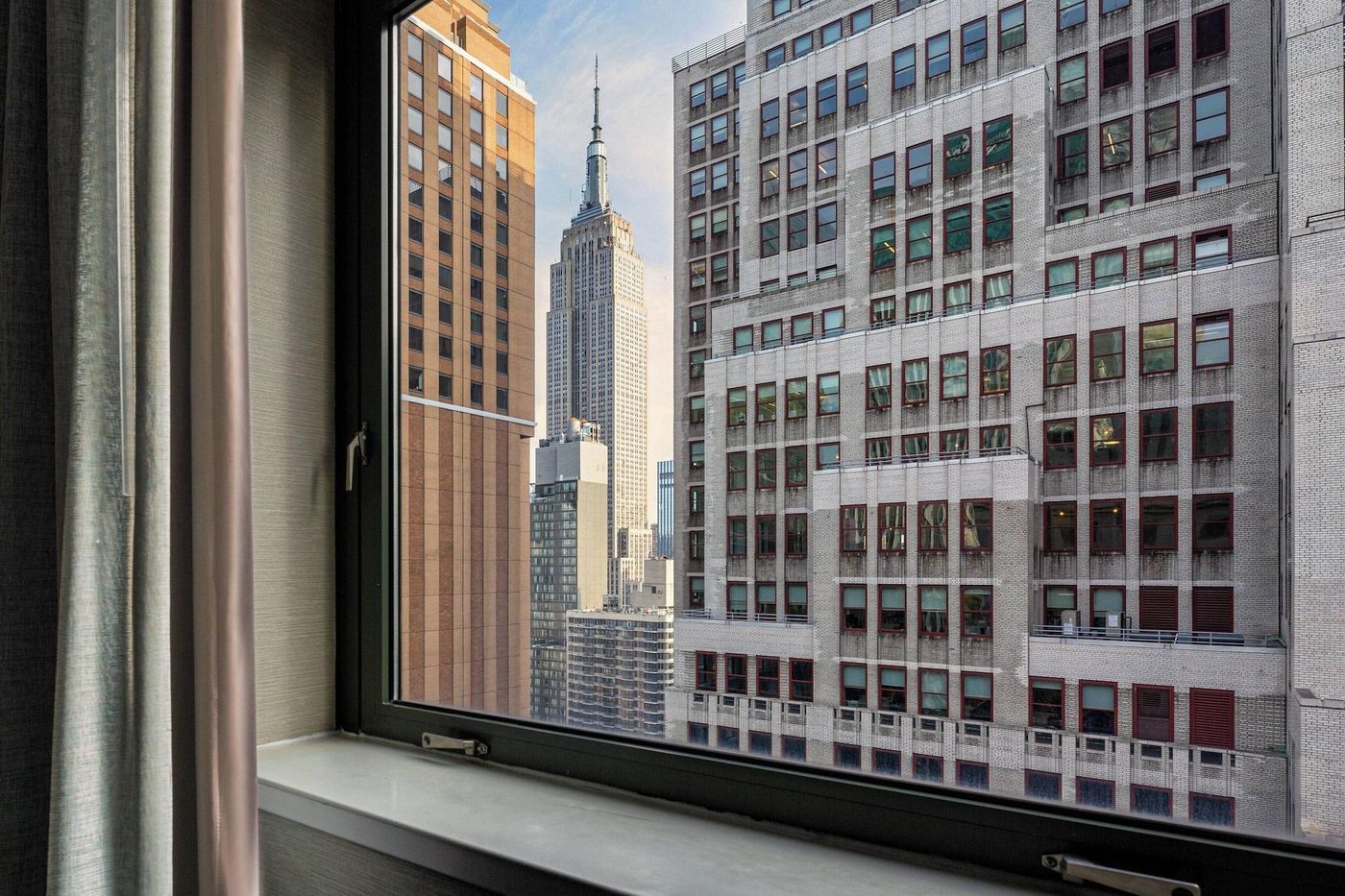 Courtyard-By-Marriott-New-York-Manhattan-Times-Squ-Room-32