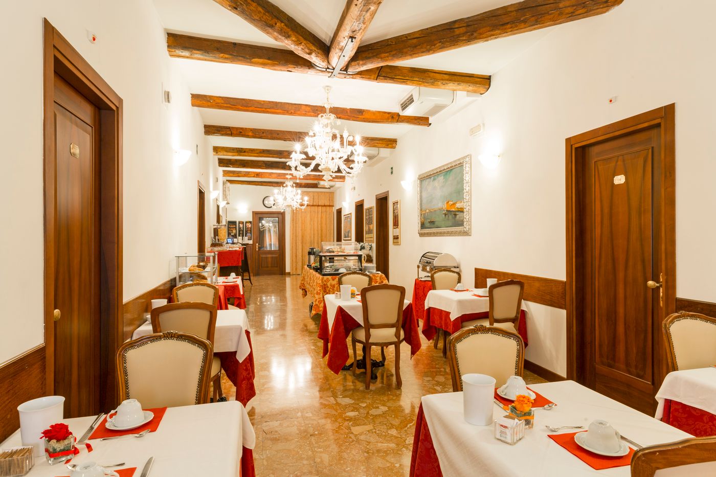 Palazzo-Guardi-Restaurant-48