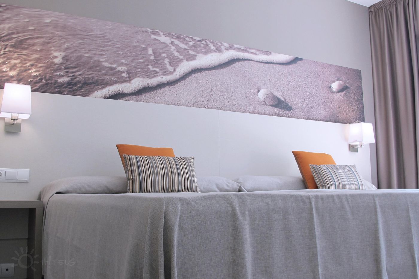 Ohtels-Playa-de-Oro-Room-15