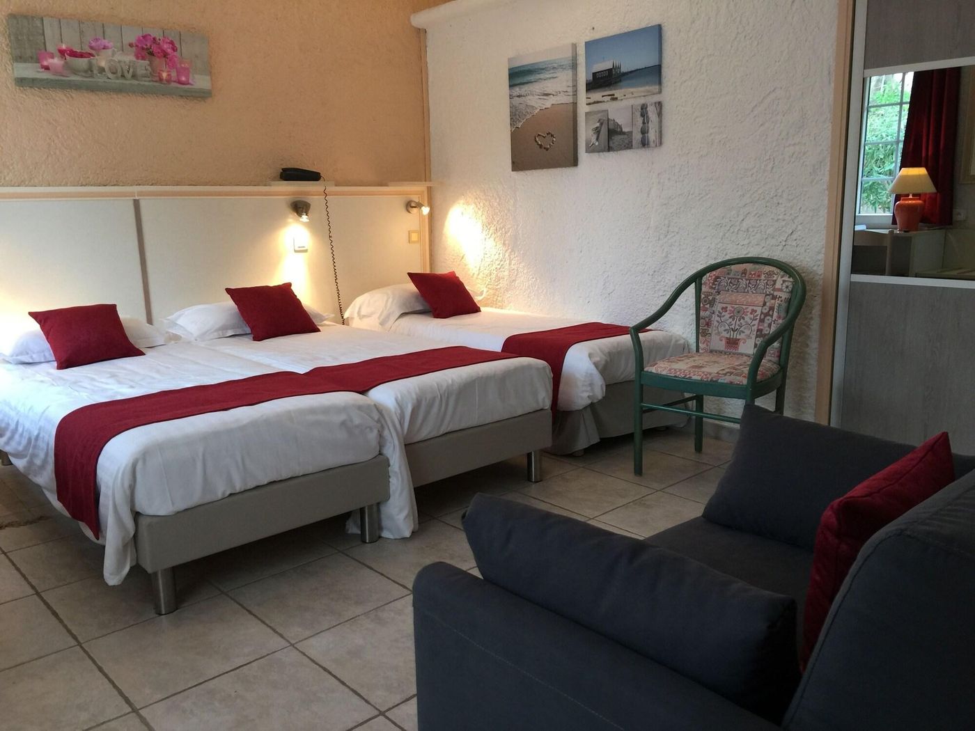 Citotel-La-Nartelle-Room-24