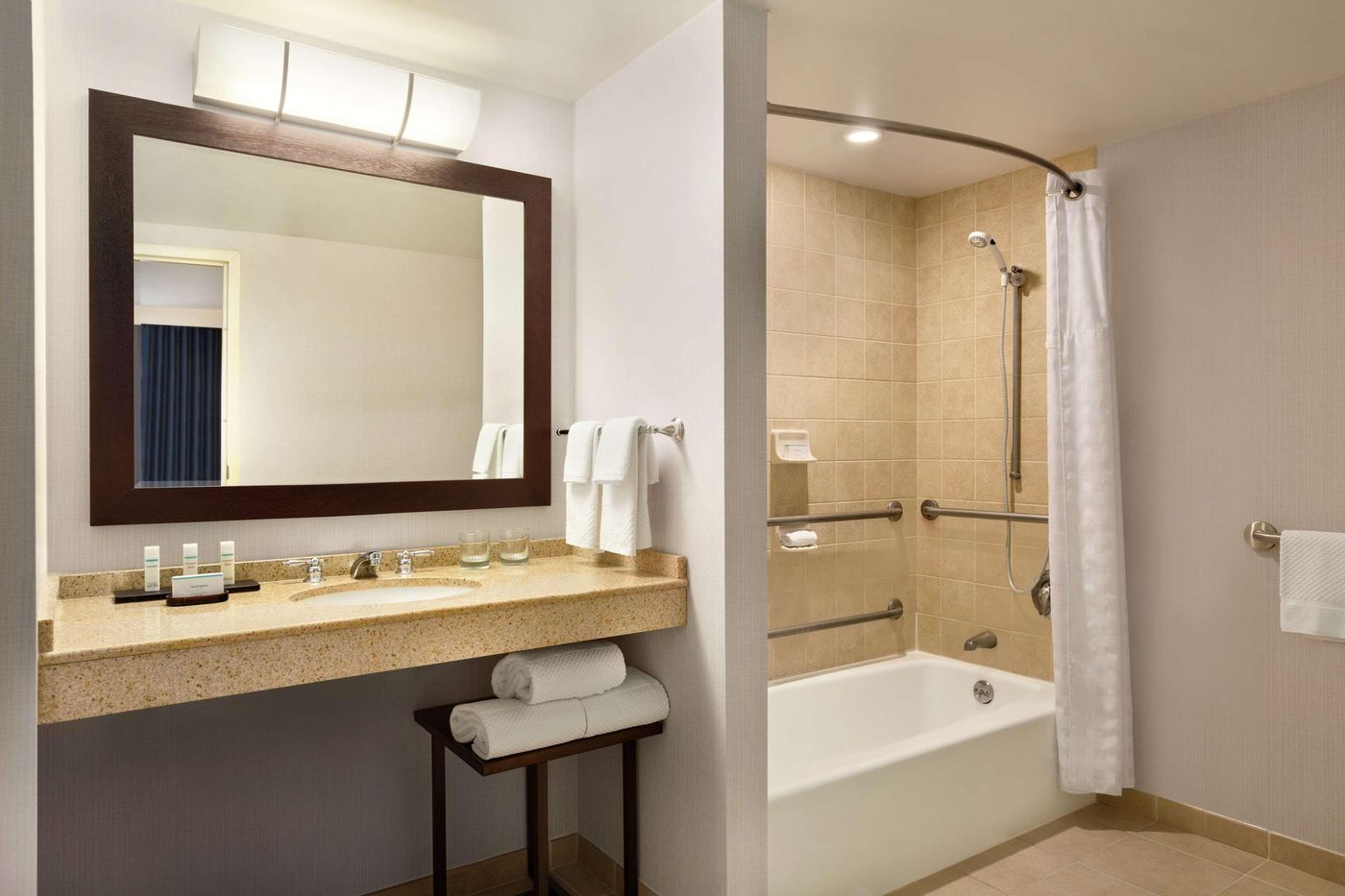 Embassy-Suites-Boston-Logan-Airport-Room-25