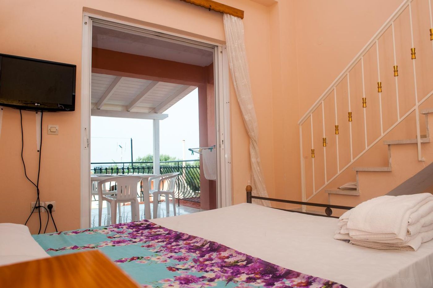 Paradise-Studios-Room-29