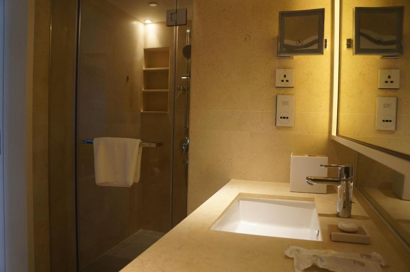 The-Pier-Hotel-Room-44