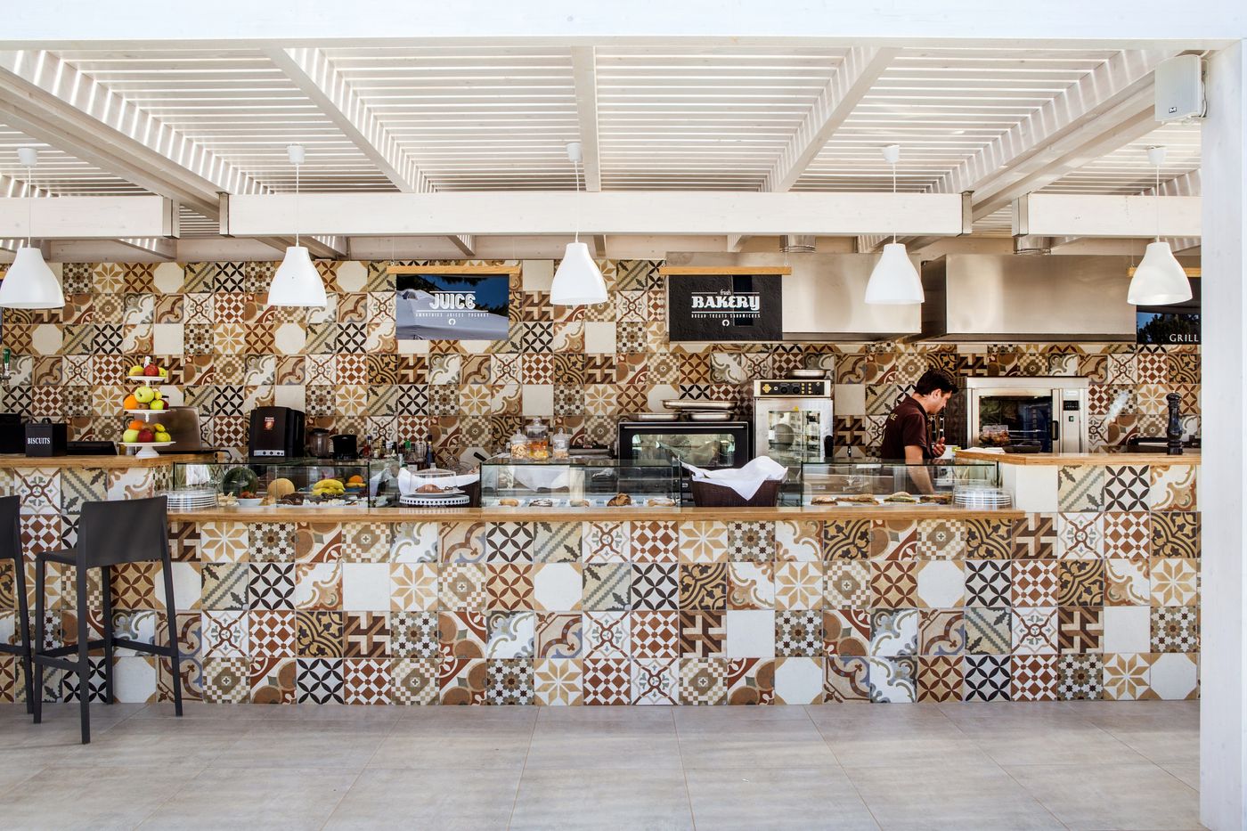 Sundance-Apartments---Suites-Bar-27