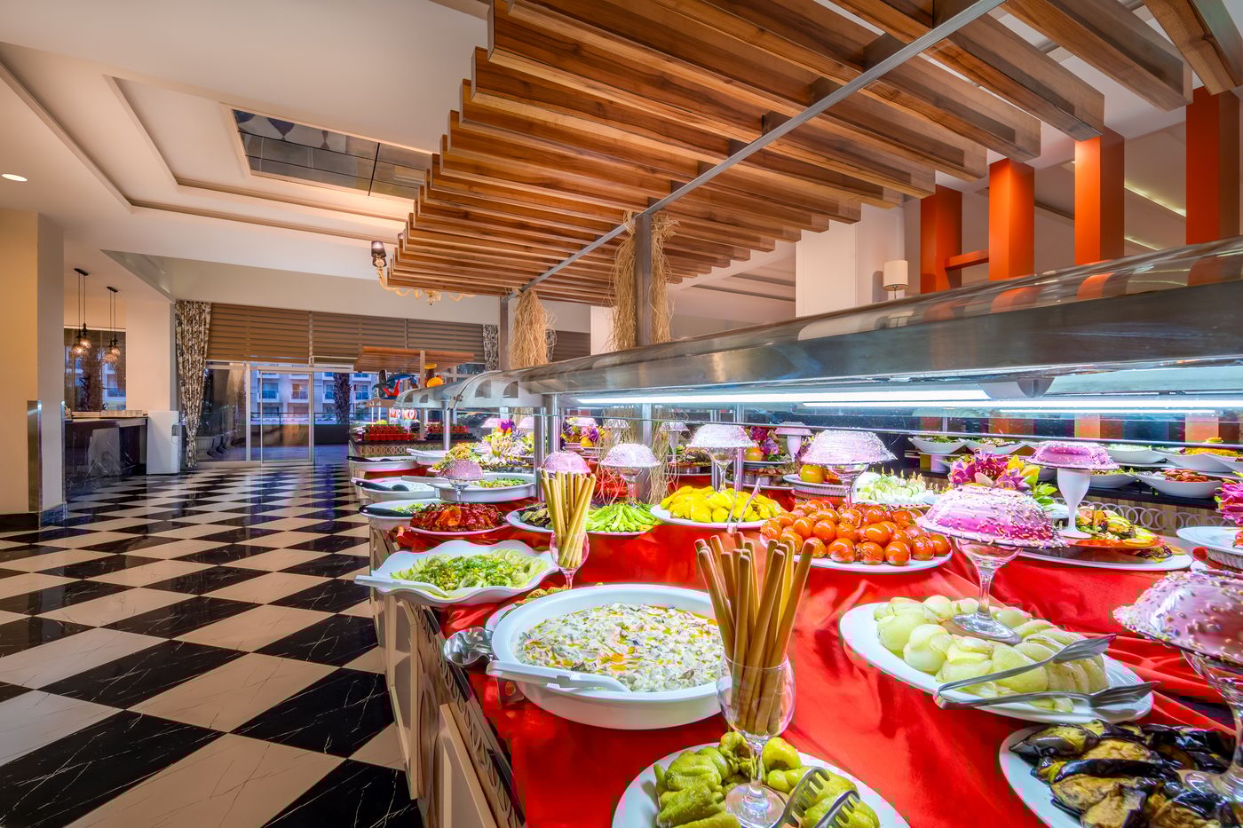 Royal-Garden-Beach-Restaurant-37