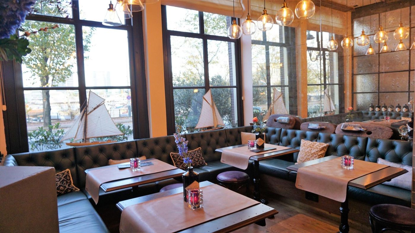 The-Hendrick-S-Hotel-Restaurant-15