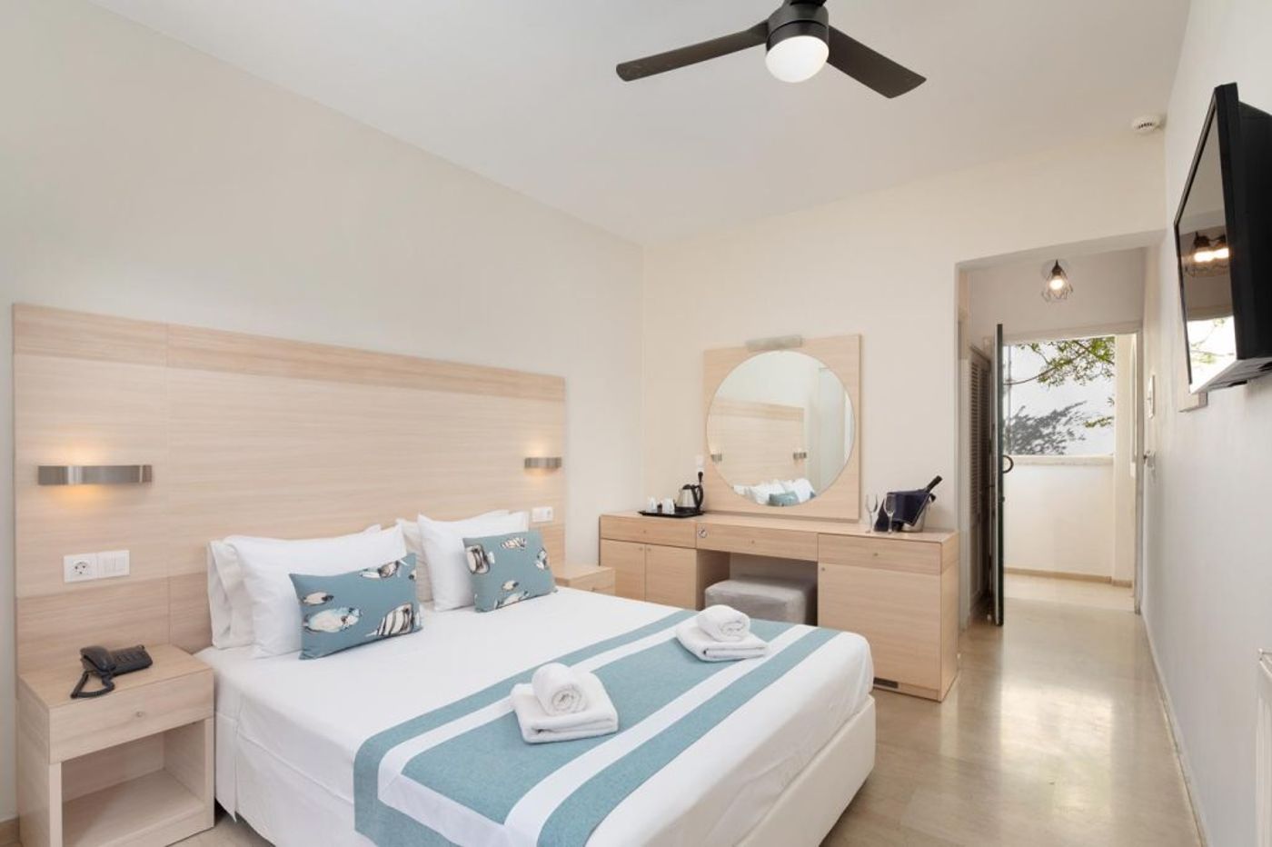 Iliada-Beach-Room-29