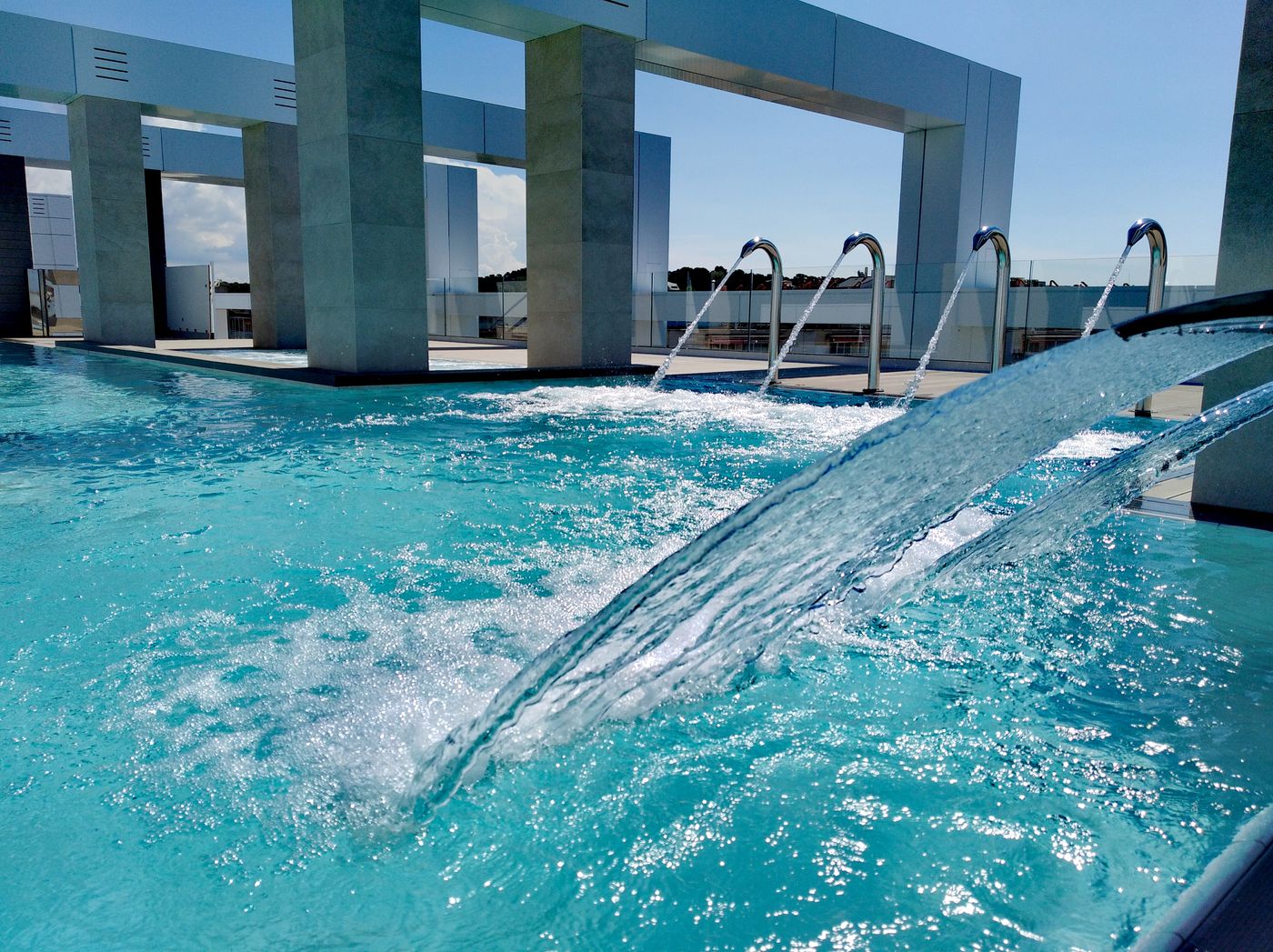 Olympus-Palace-Hotel-Pool-5