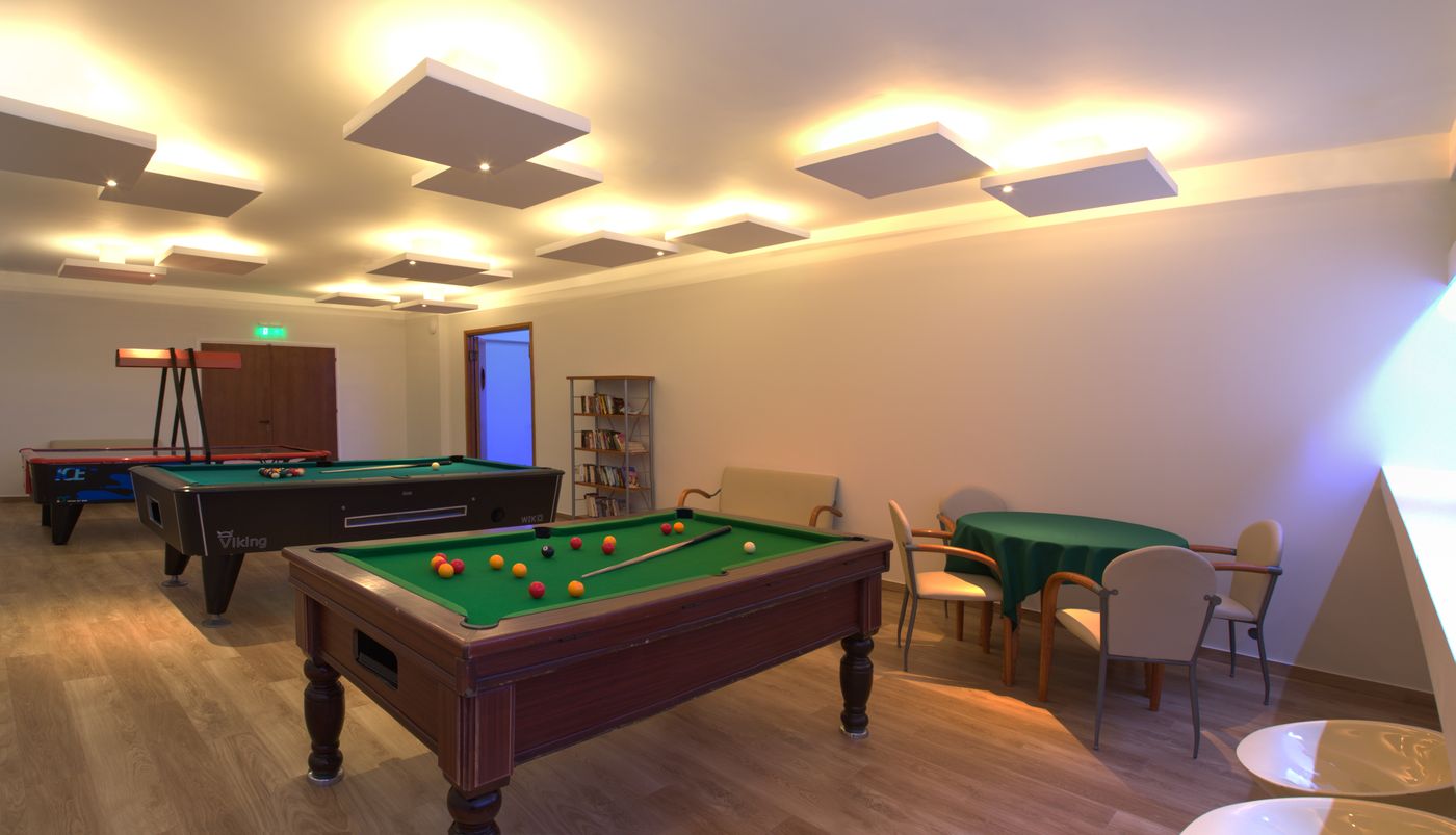 Hotel-Mediterranean-Beach-Sports-and-Entertainment-76