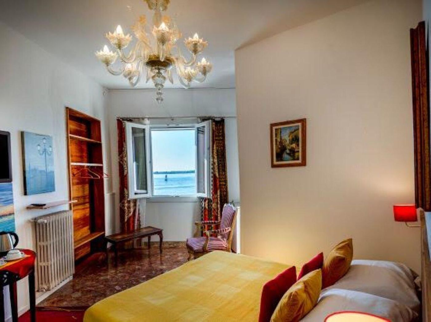 Casa-Sulla-Laguna-Room-10