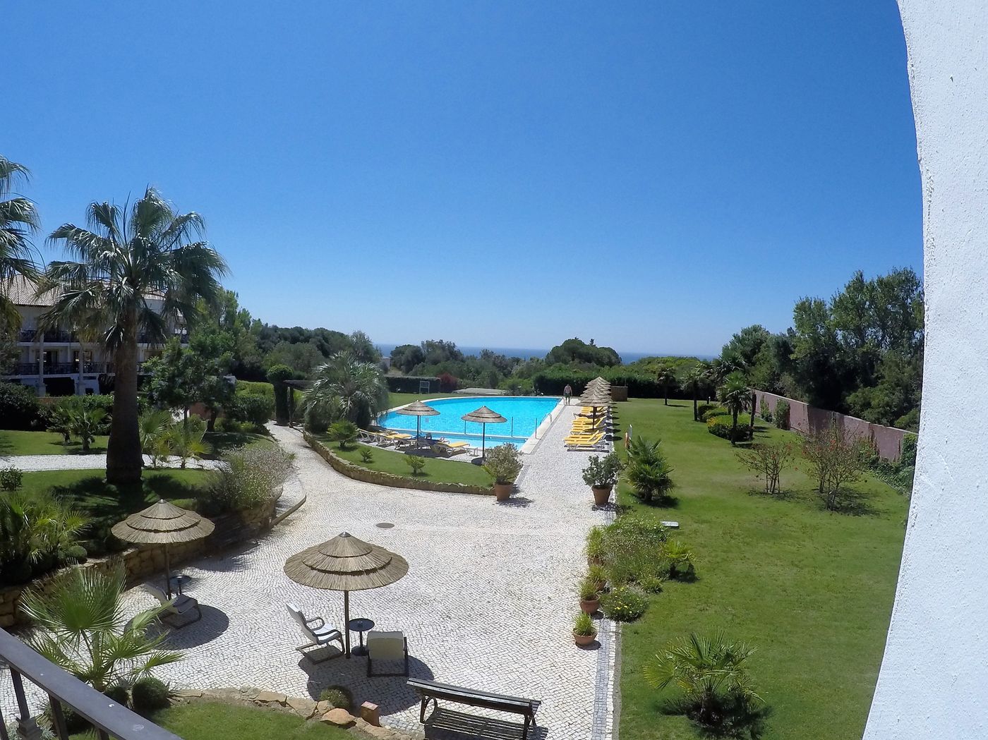 Luzmar-Villas-Room-5