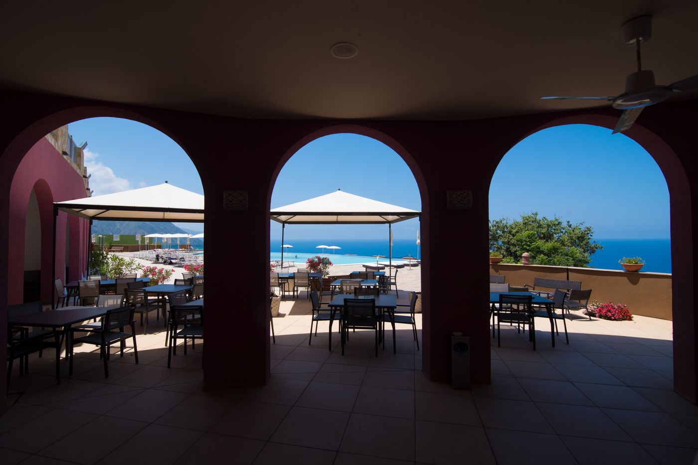 Hotel-Avalon-Sikani-Terrace-9