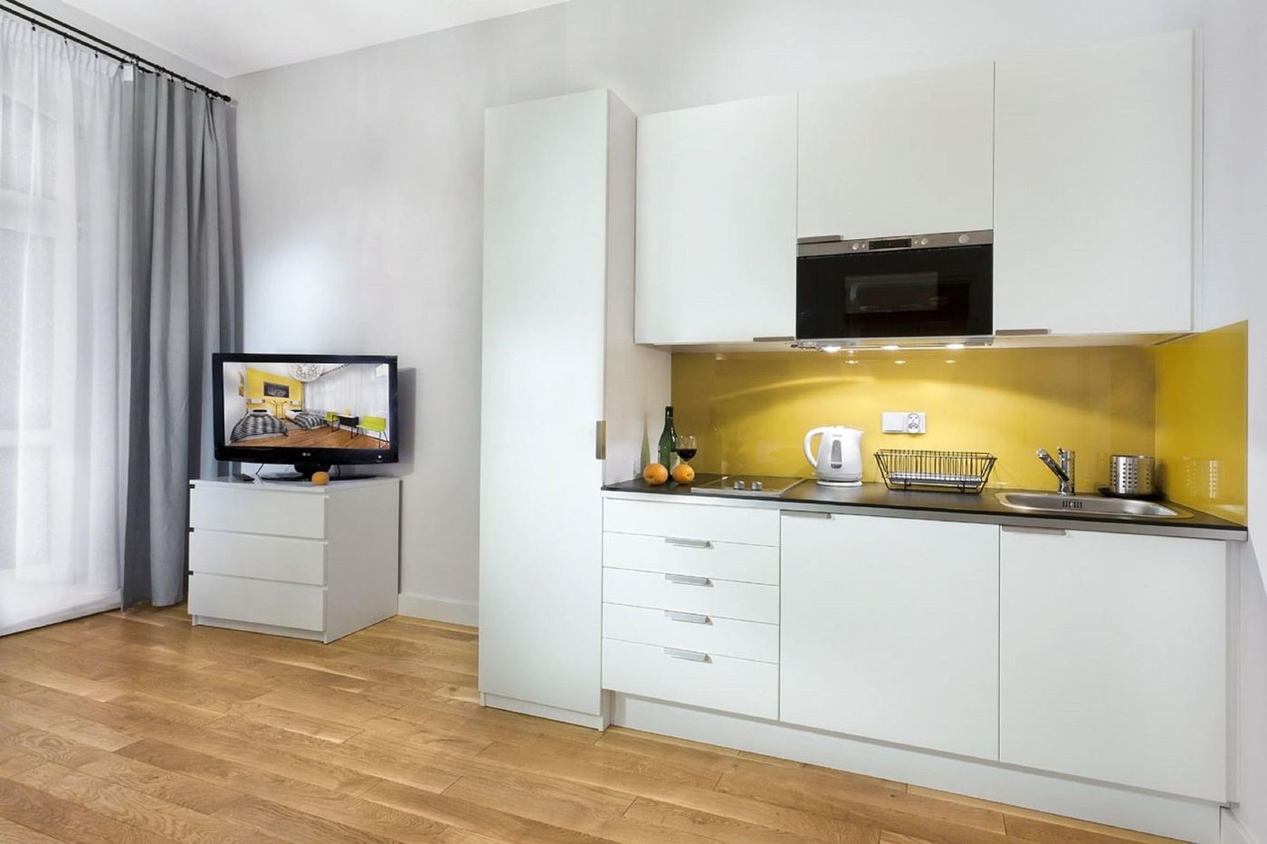 Apartamenty PomaraÅ„czarnia-Poland-POZNAN-Room-9