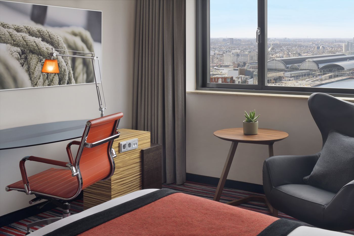 Movenpick-Amsterdam-City-Room-26