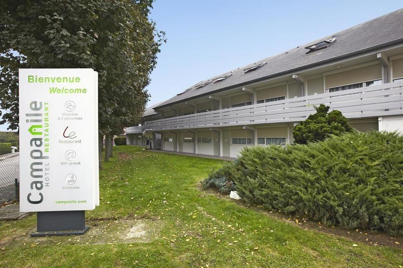 Campanile Rouen Est - Franqueville Saint Pierre-France-Franqueville-St-Pierre-General view-2