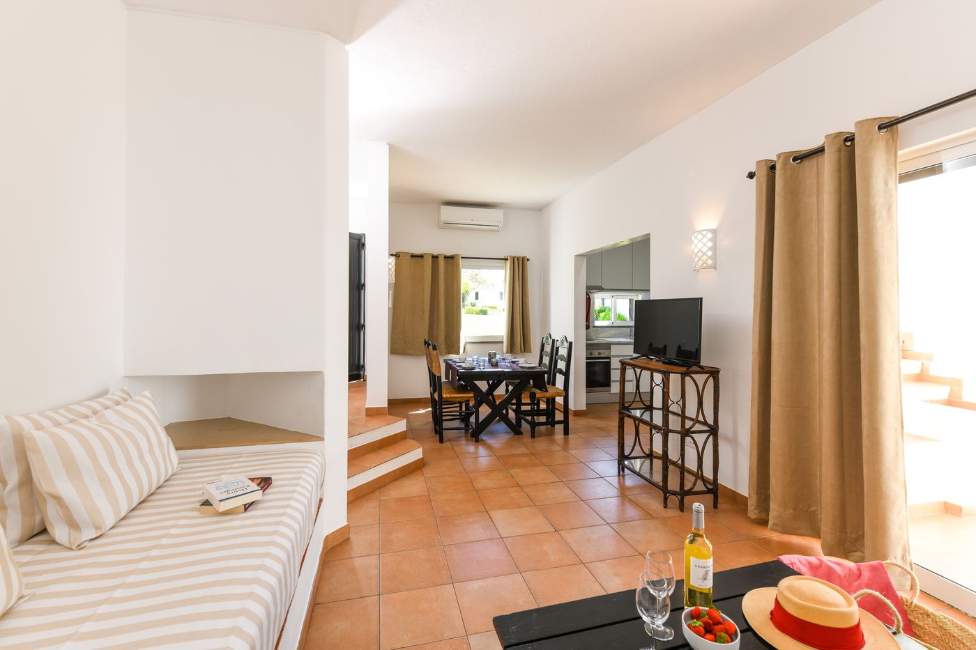 Pedras-d-el-Rei-Room-25