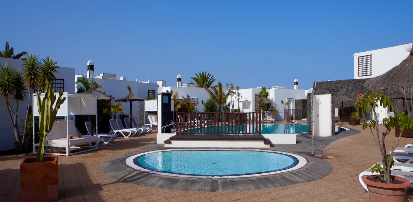 Apartamentos-LIVVO-Coloradamar-Pool-7