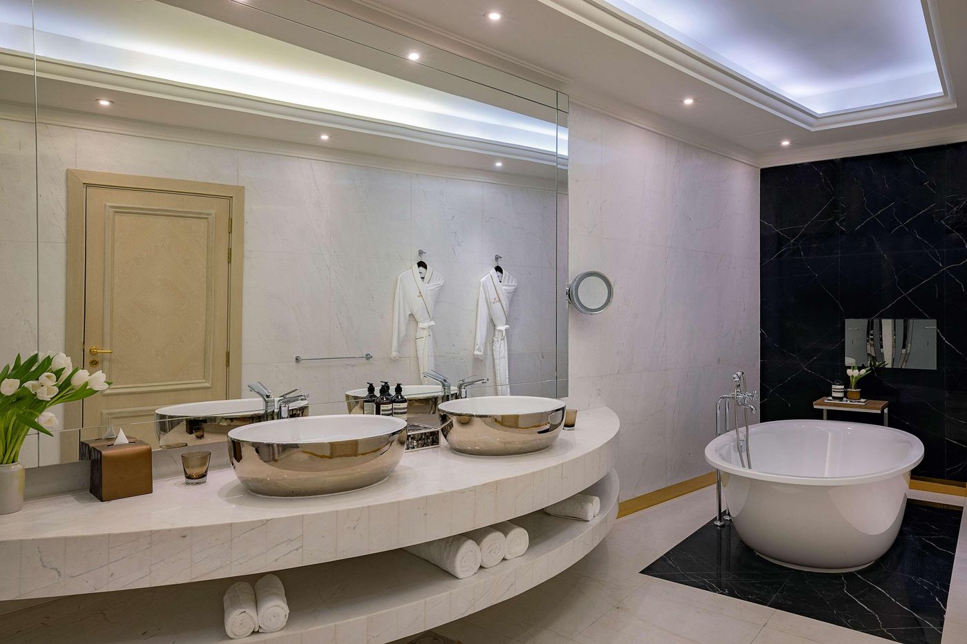 Waldorf-Astoria-Dubai-Palm-Jumeirah-Room-72