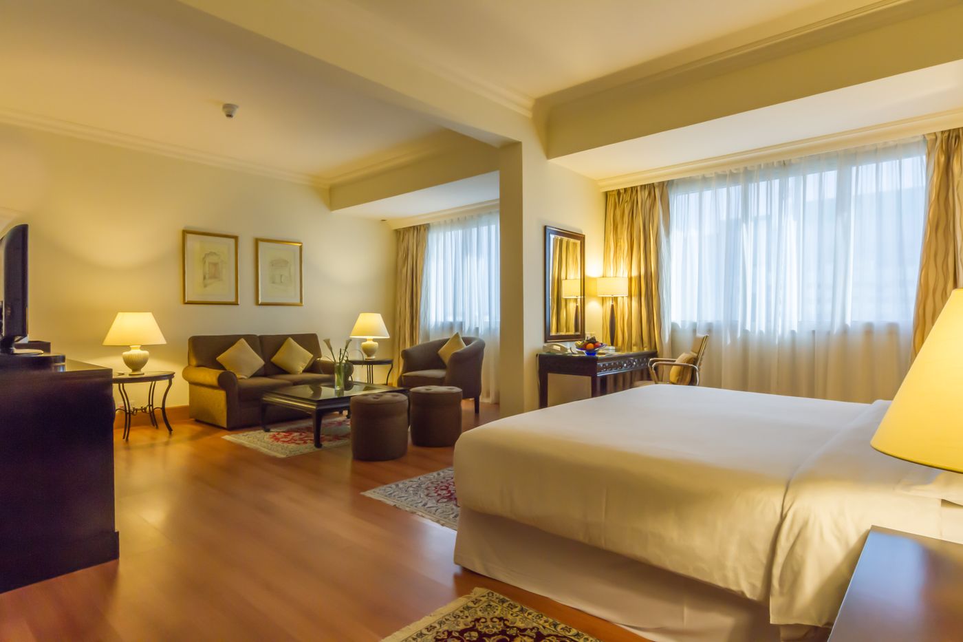 Grand-Excelsior-Deira-Hotel-Room-18