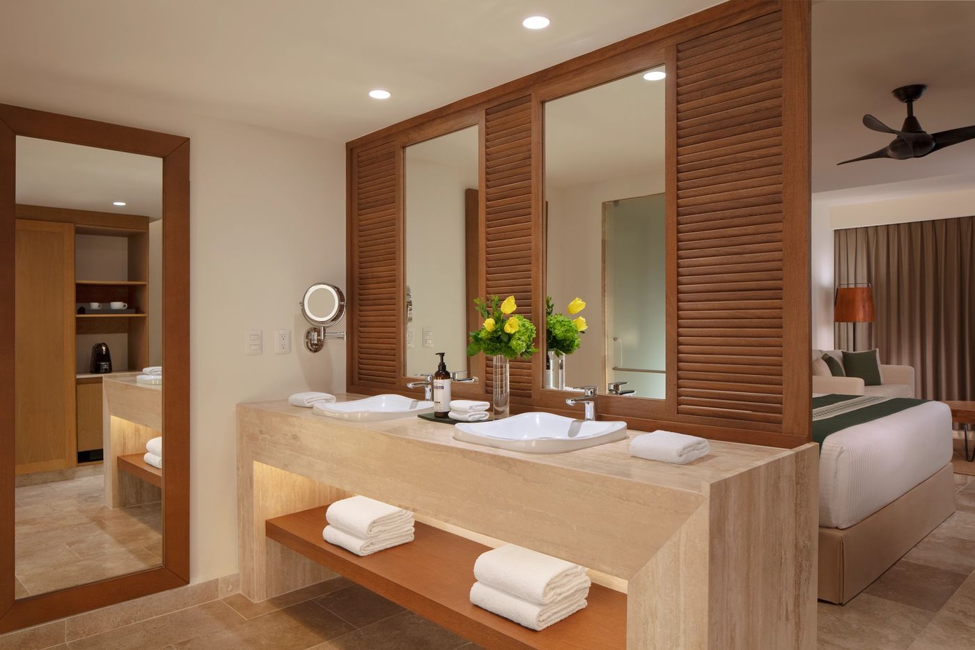 Dreams-Sapphire-Resort---Spa-Room-27