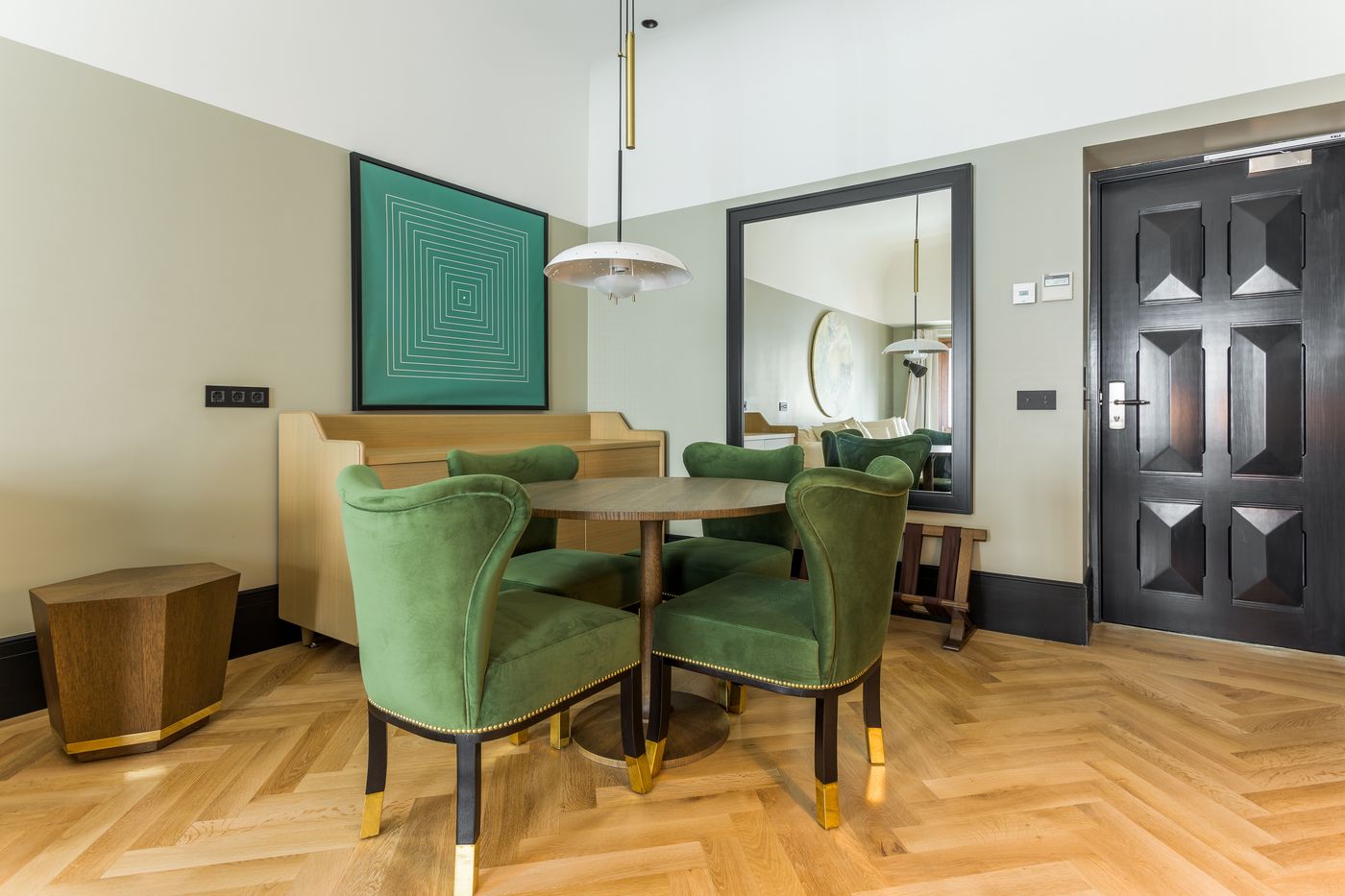 Room-Mate-Emir-Room-62