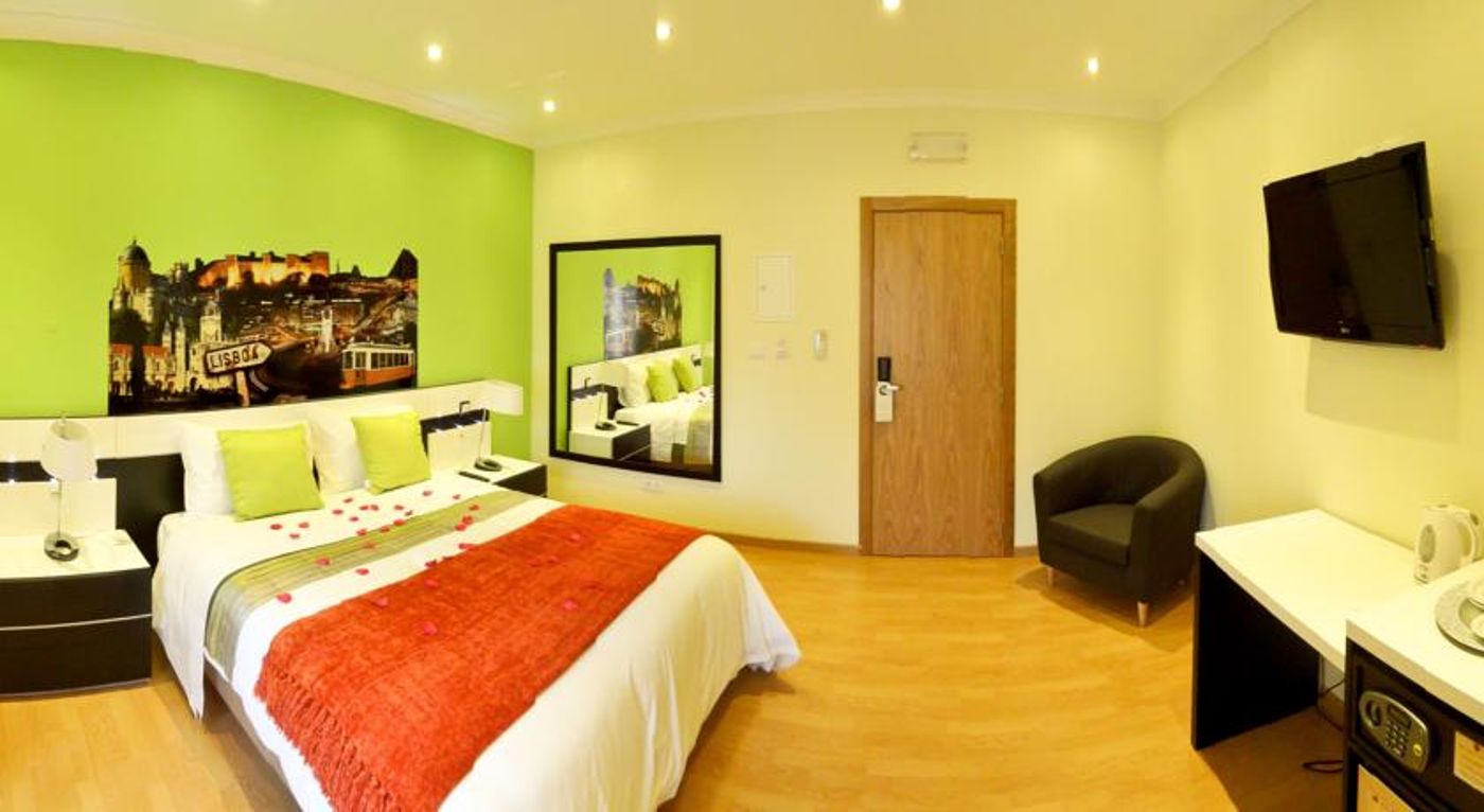 Vila-Nova-Guesthouse-Room-8