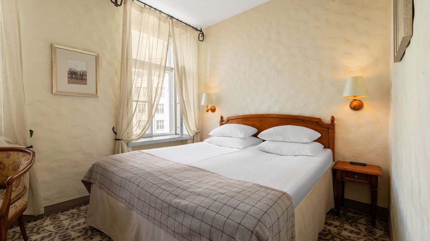 Rixwell-Collection-Savoy-Boutique-Hotel-Room-14