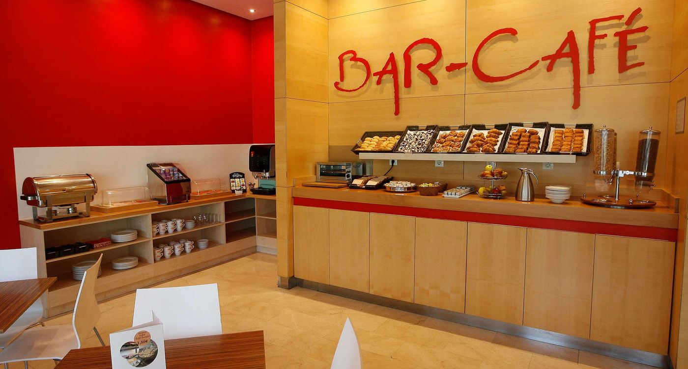 Travelodge-Torrelaguna-Restaurant-18