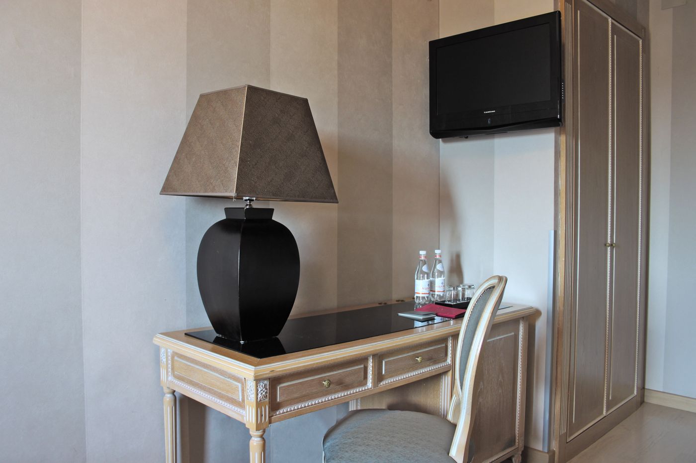 C-Hotels-Ambasciatori-Room-3