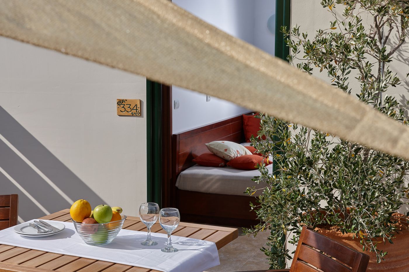 Arminda-Hotel-Terrace-23