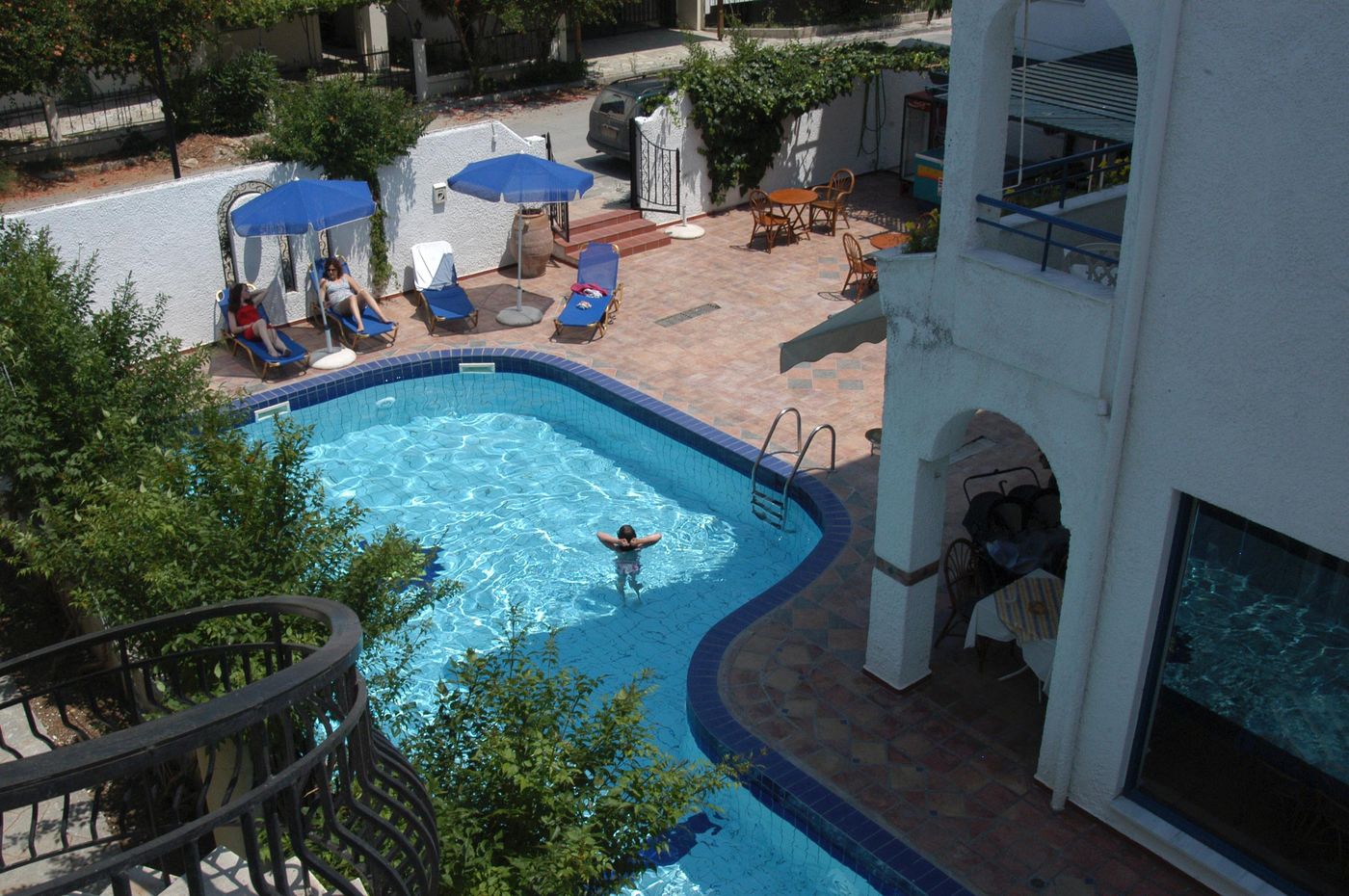 Potidea-Golden-Beach-Pool-2