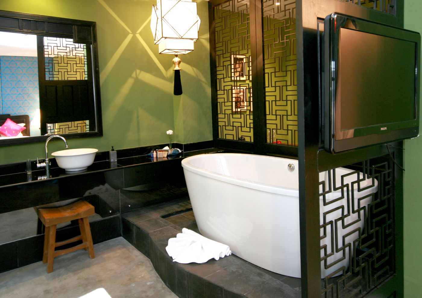 Shanghai-Mansion-Bangkok-Room-31