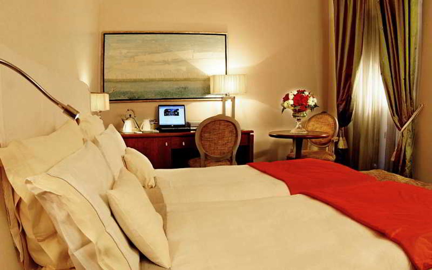 Vivaldi-Luxury-Hotel-Room-12