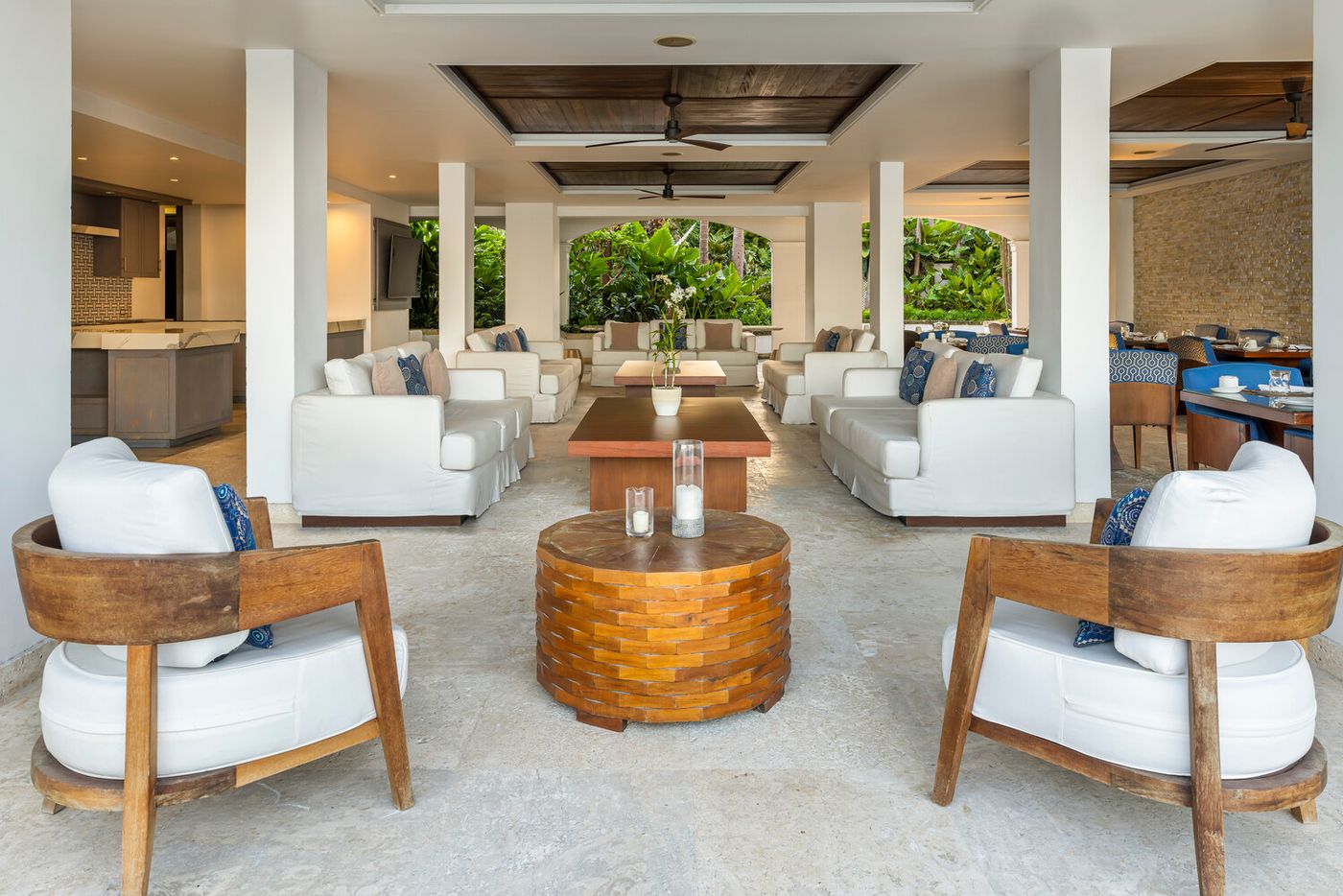 The House by Elegant Hotels