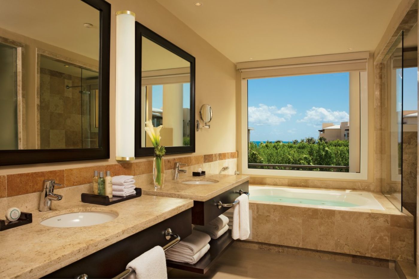 Dreams-Jade-Resort---Spa-Room-39