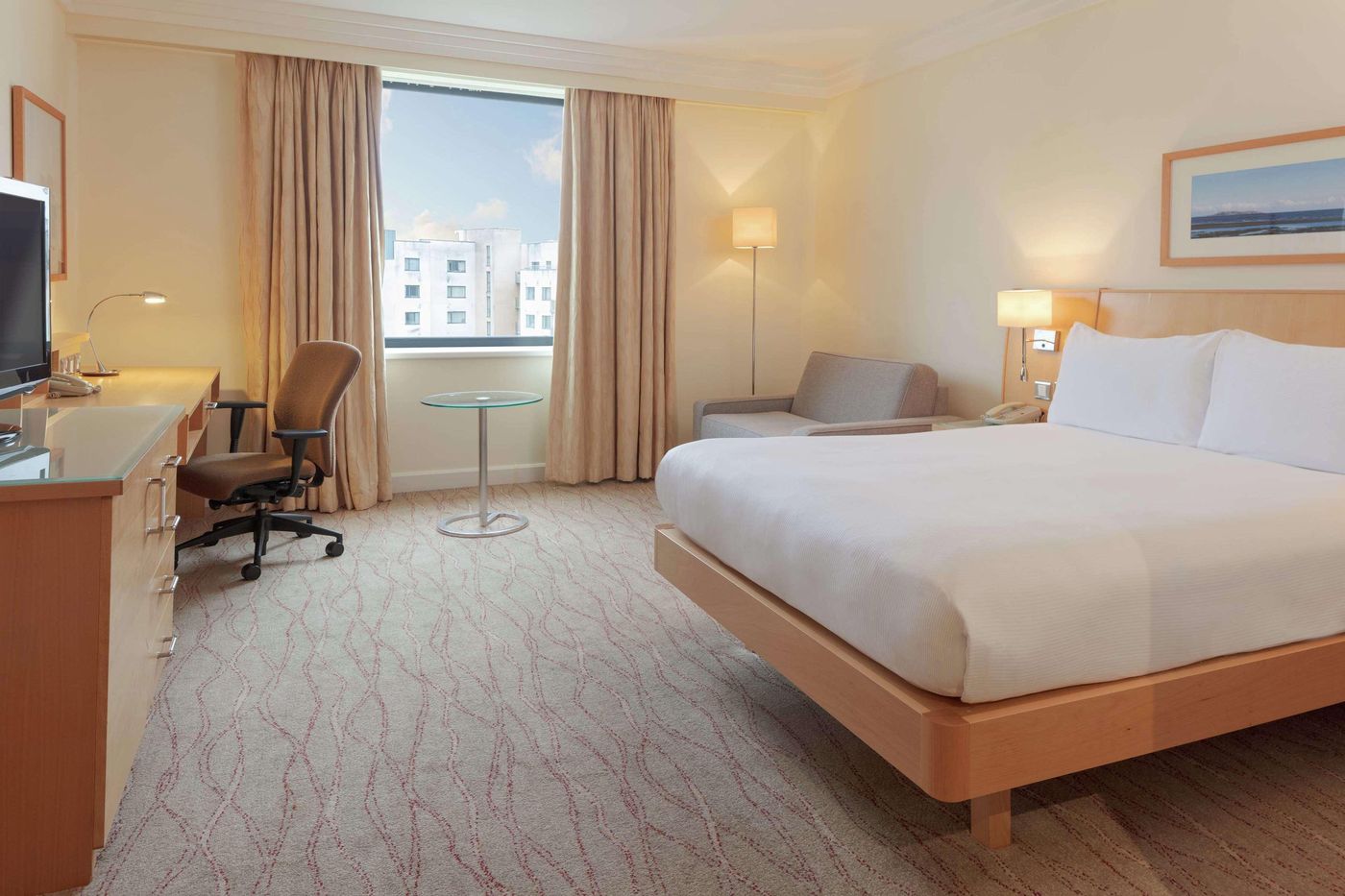 Hilton-Dublin-Airport-Room-32