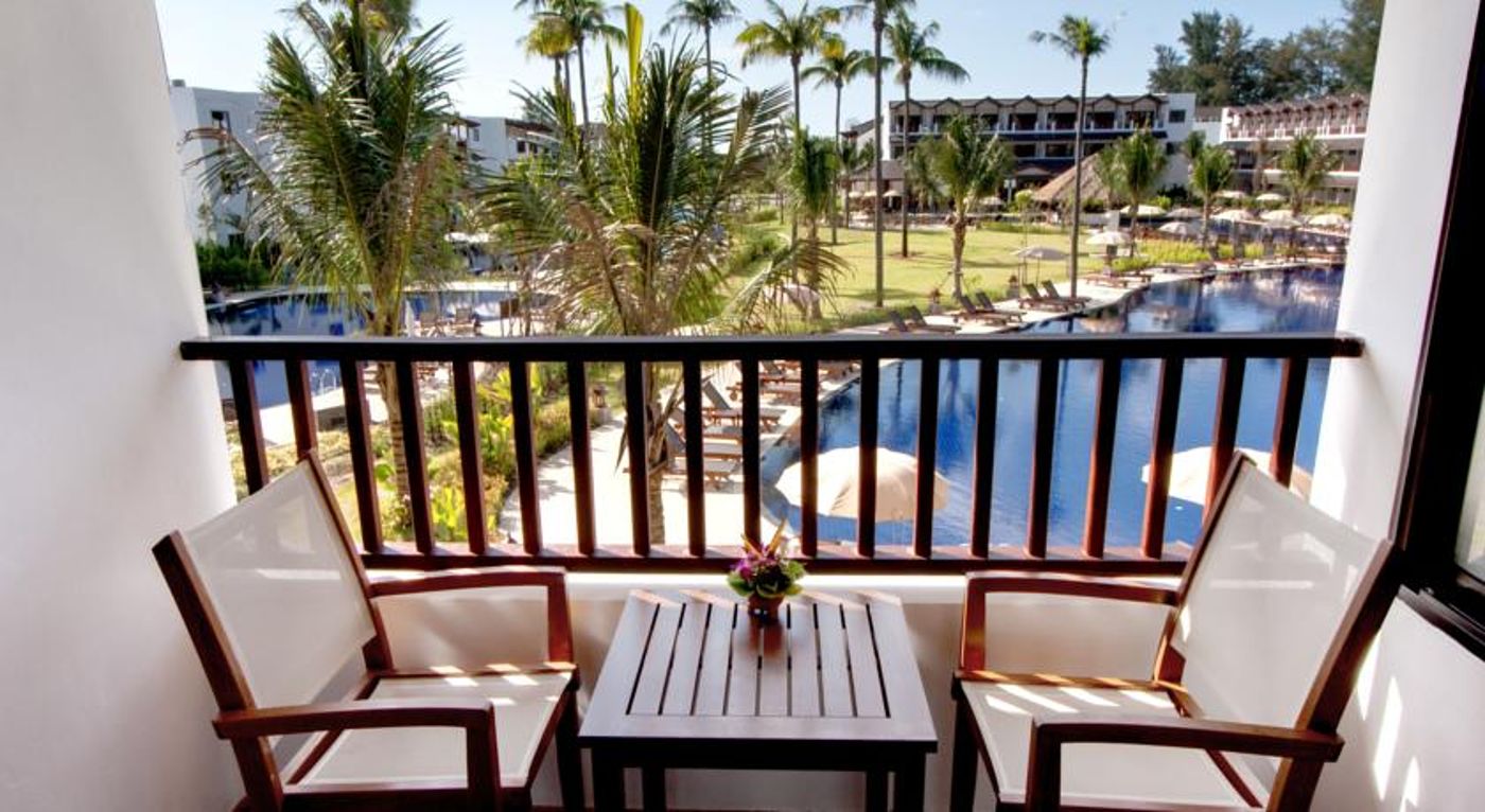 Kamala Beach Hotel & Resort