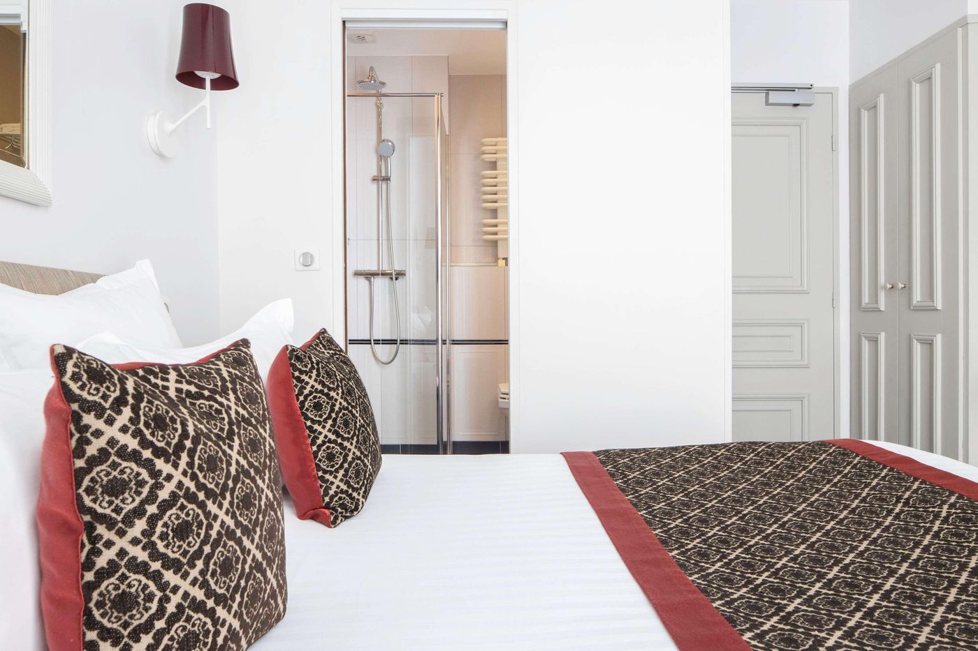 Bradford-Elysees-Astotel-Room-31