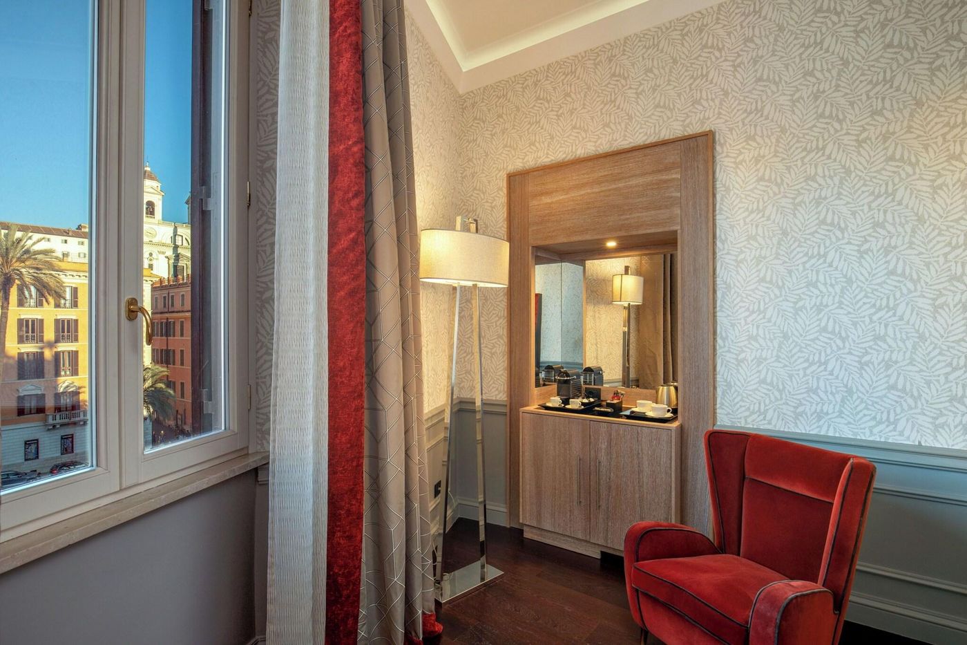 Inn-At-The-Spanish-Steps-Room-64