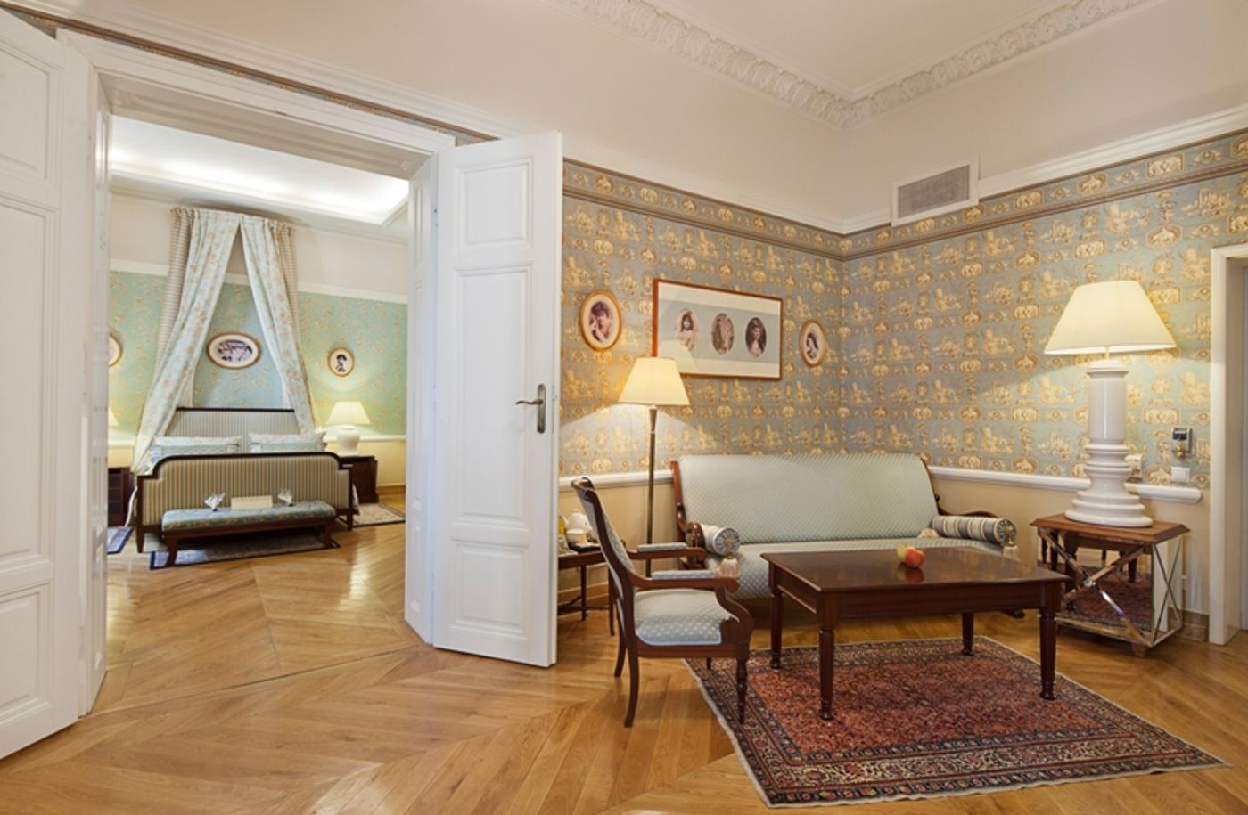 The-Bonerowski-Palace-Room-6