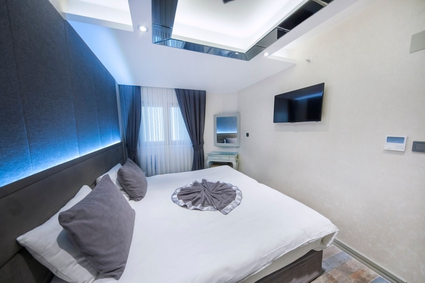 Parmada-Hotel-Old-City-Room-25