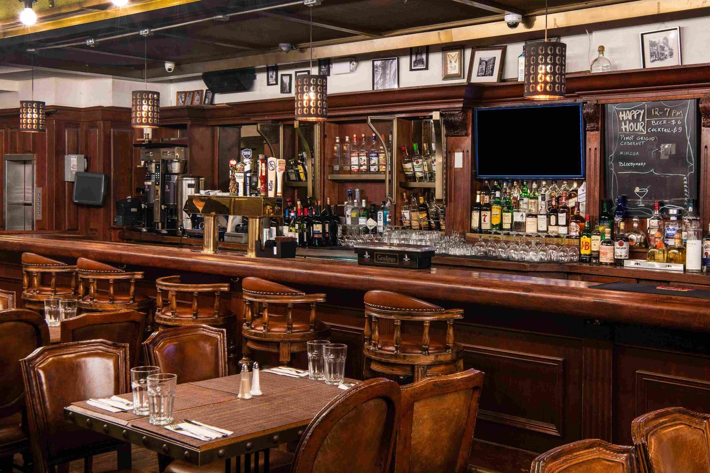 Holiday Inn Manhattan-Financial District 8