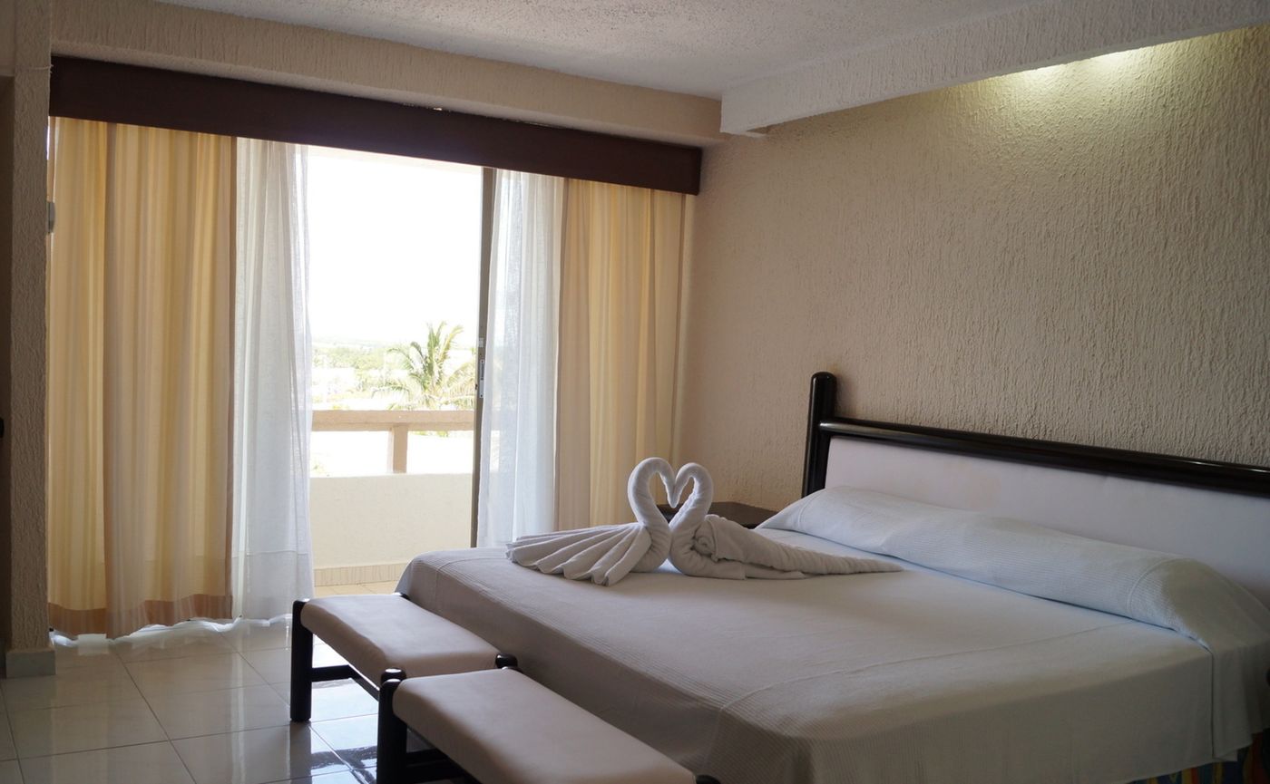 Solymar-Beach-Resort-Room-22