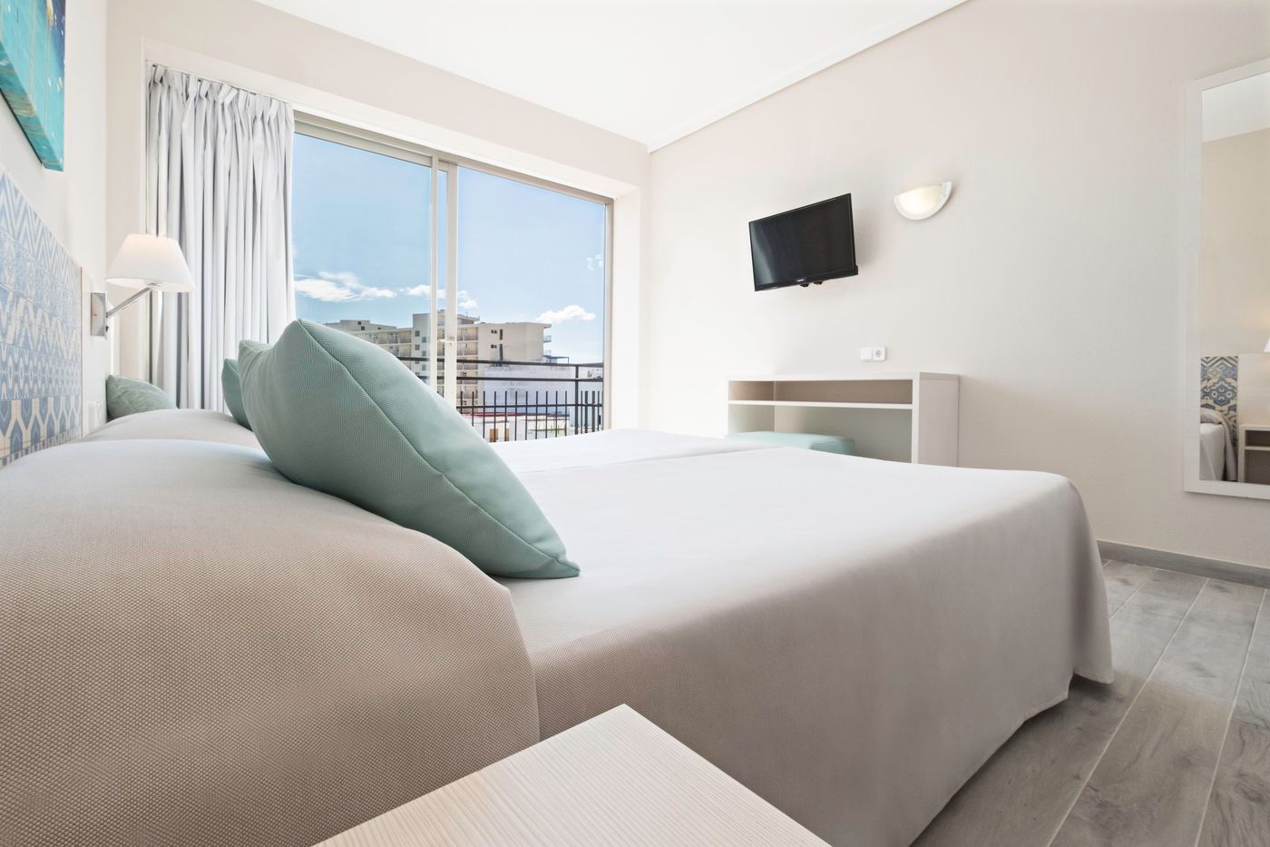 AzuLine-Hotel-Llevant-Room-12