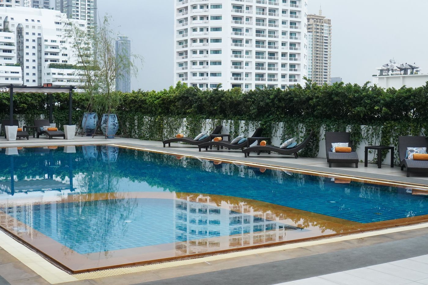 Bangkok-Lotus-Sukhumvit-33-By-Compass-Hospitalit-Pool-38