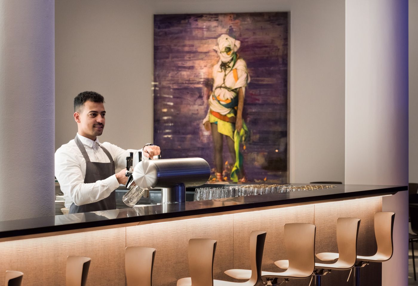 Estrel-Hotel-Berlin-Bar-23