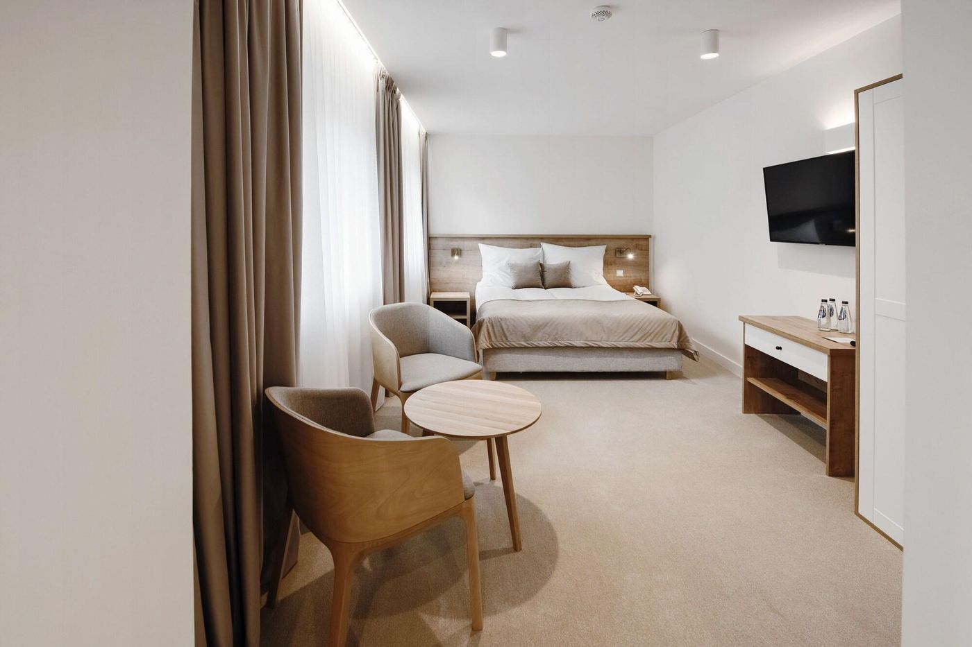 W-Sercu-Krakowa-Aparthotel-Room-16