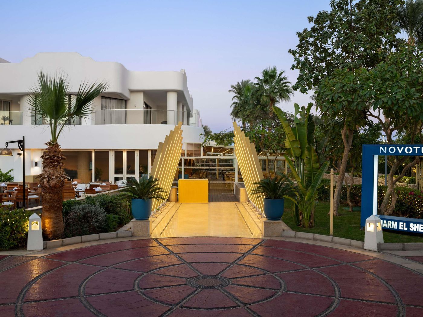 Novotel-Sharm-El-Sheikh-Beach-Restaurant-20