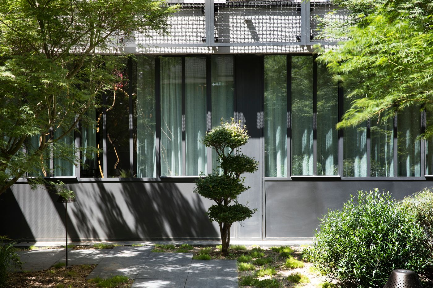 Les-Deux-Girafes-Terrace-10