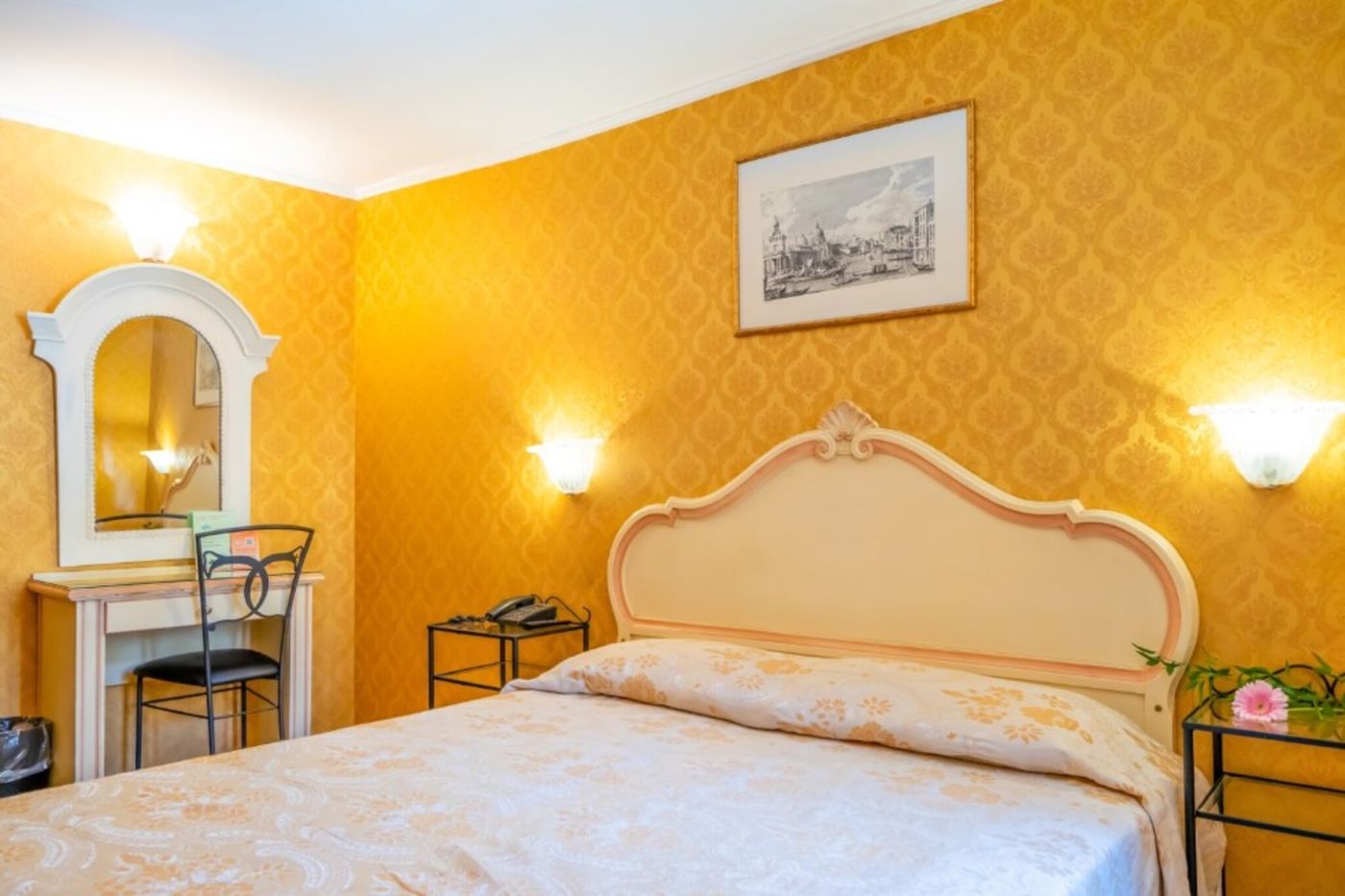 Tintoretto-Hotel-Room-24